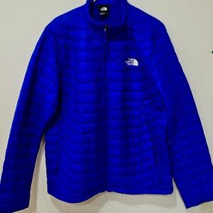 The North Face Men's Vibrant Blue Lightweight Jacket